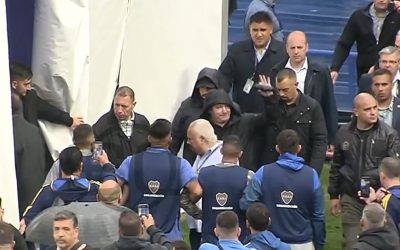 El mal momento que pasó Javier Milei en el estadio de Boca