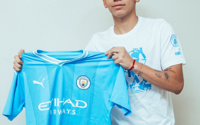 Manchester City dio a conocer en sus redes la contratación de Claudio Echeverri