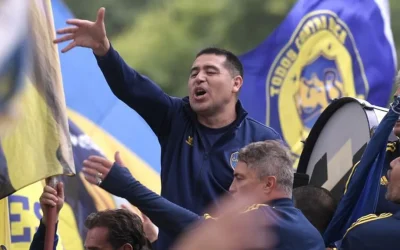 Sonríe Riquelme: ¿Cuántos pibes debutaron en Boca con Román en la dirigencia?