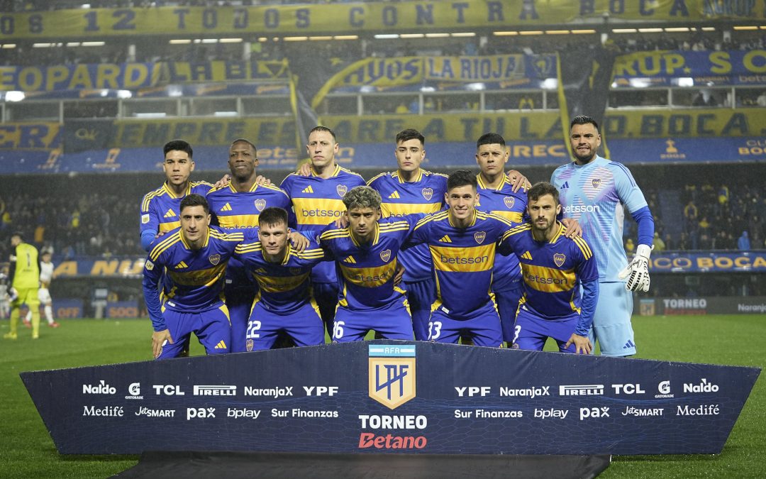 Preocupación en Boca: una figura tuvo que dejar la cancha por una lesión