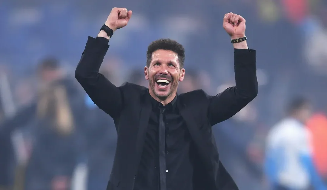 Simeone y un saludo especial para Racing, en una jornada emotiva para él en España